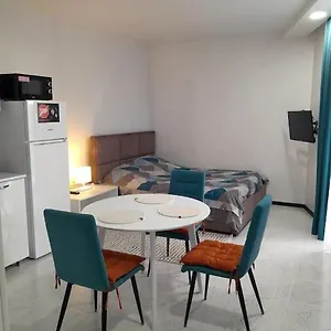 Апартаменты Lovely In Center, Батуми