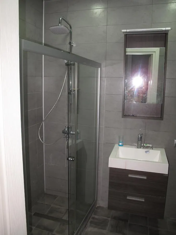 Great View Apartment Near Piazza Батуми